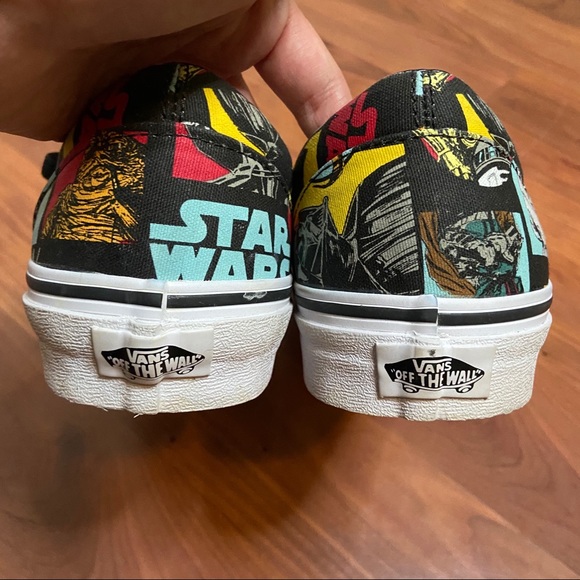 Limited Edition Vans Era Star Wars Classic Low Top - Picture 8 of 9